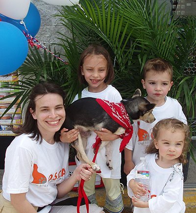 OSCAR's Foster Families enjoy their Foster Dogs!